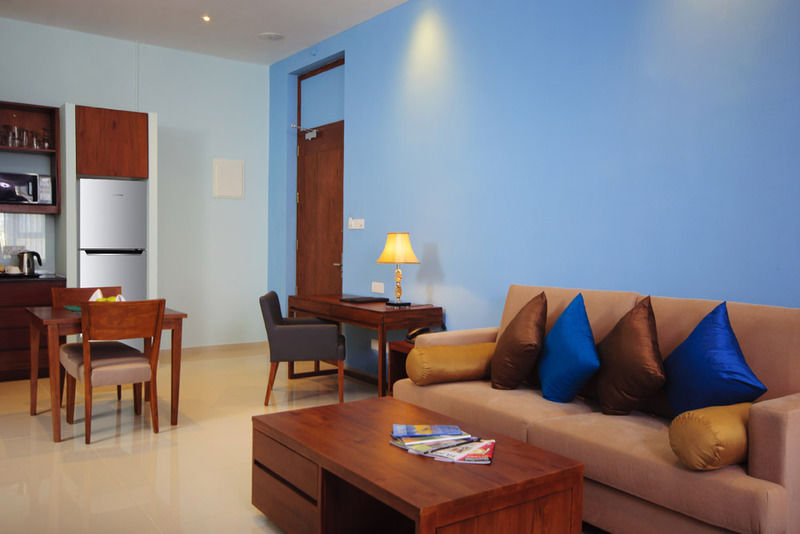 Ocean Edge Suites & Hotel Colombo Exterior foto